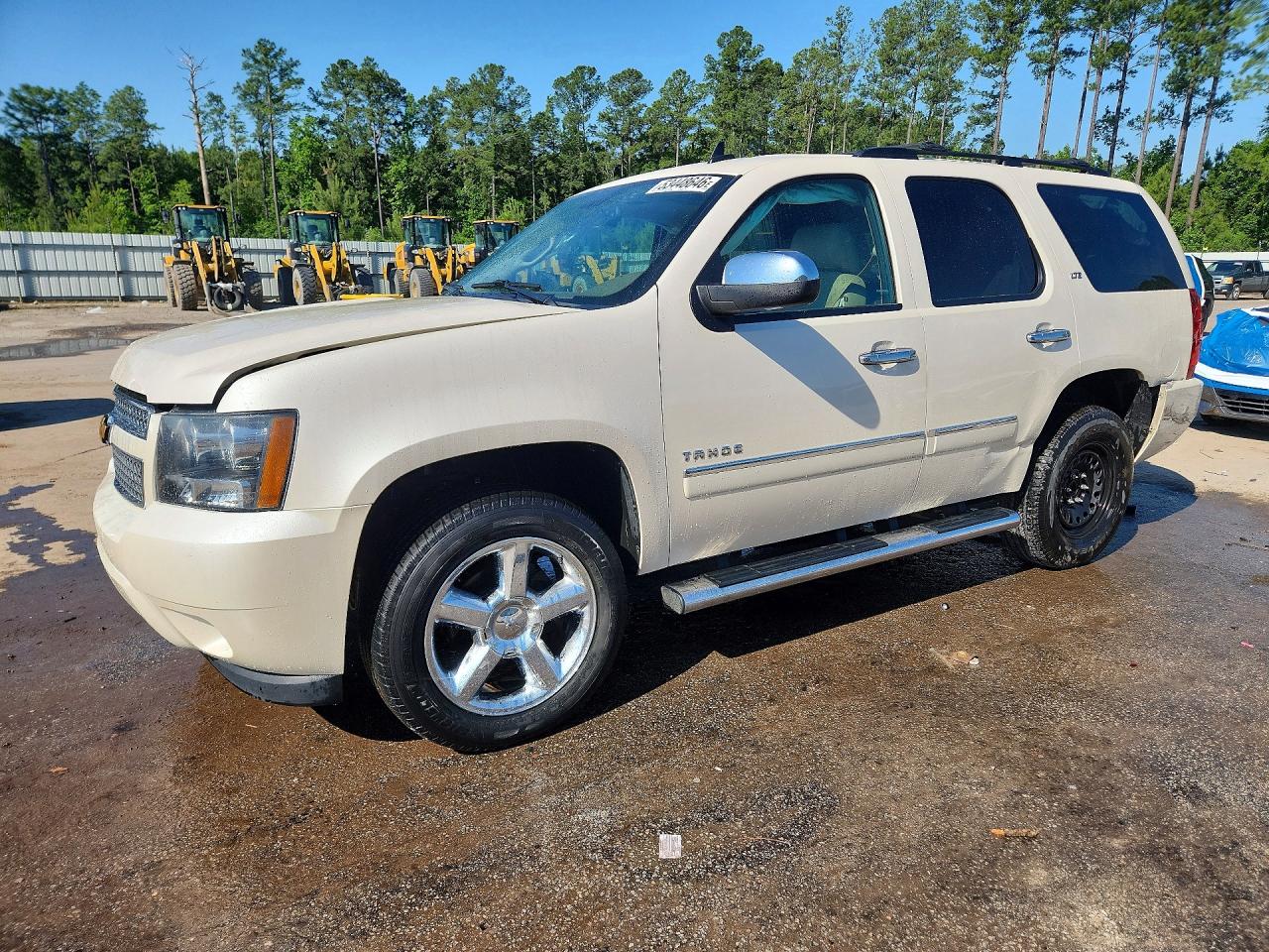 Salvage Chevrolet Tahoe Image