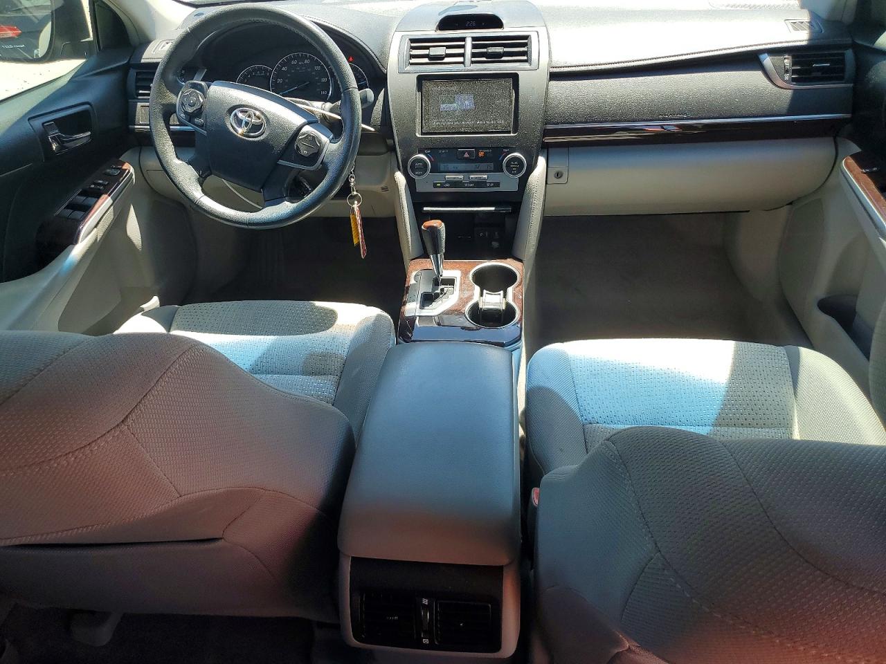 Toyota Camry Xle