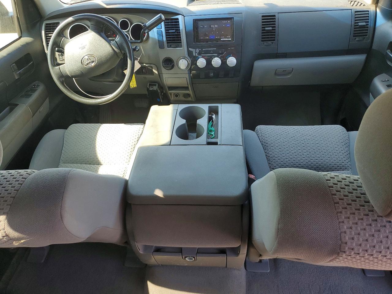 Toyota Tundra Double Cab Sr5