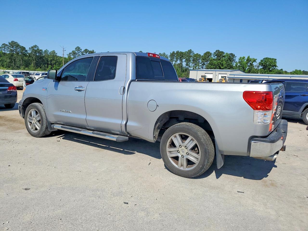 Toyota Tundra Double Cab Sr5
