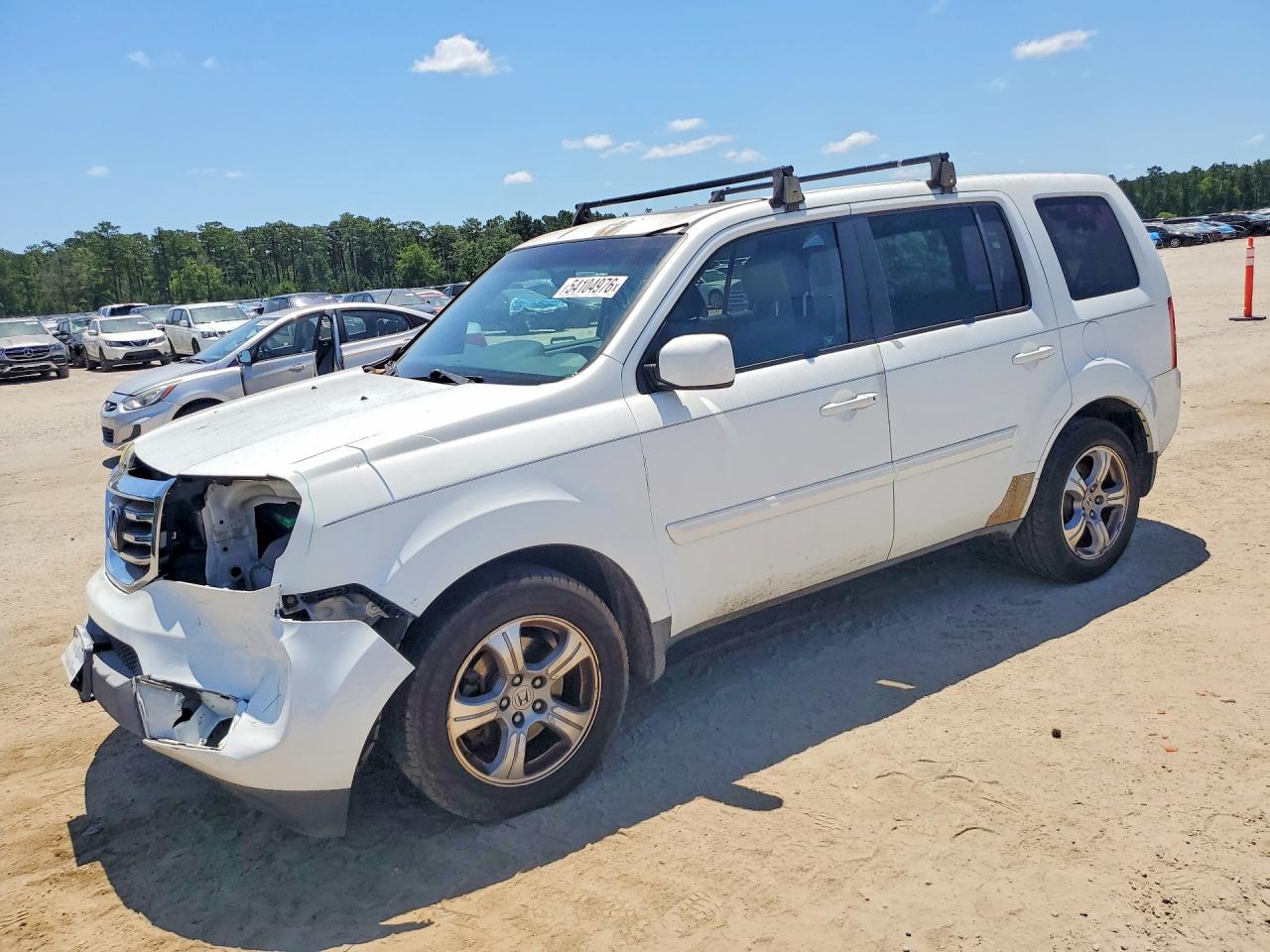 Salvage Honda Pilot Image