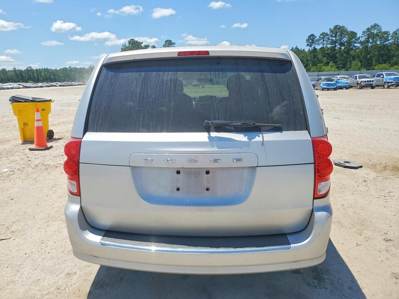 Dodge Caravan Se