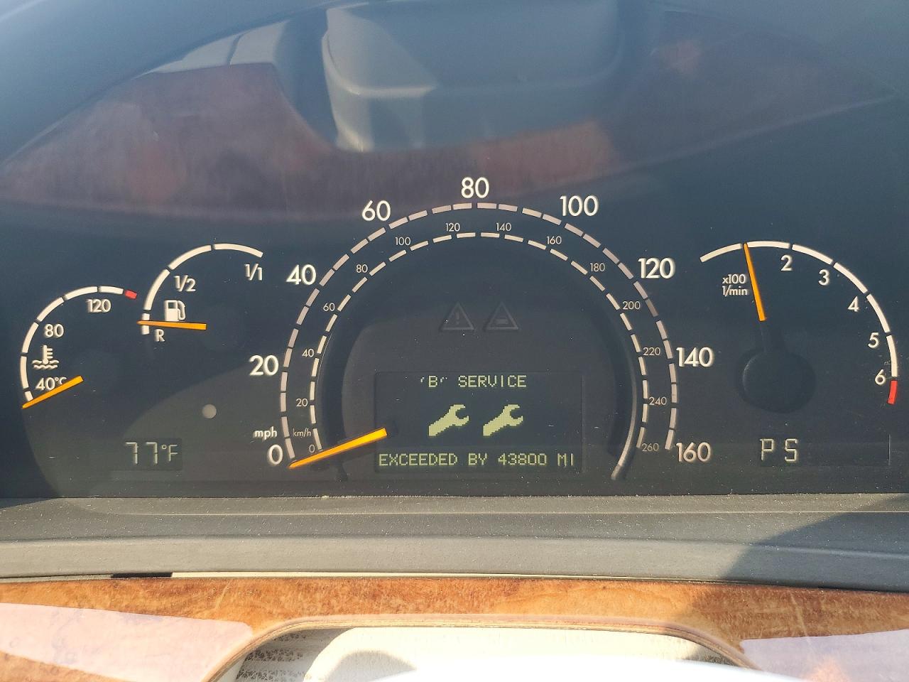 Mercedes-Benz S-Class 500