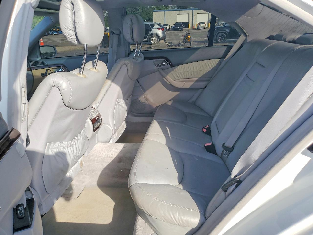 Mercedes-Benz S-Class 500