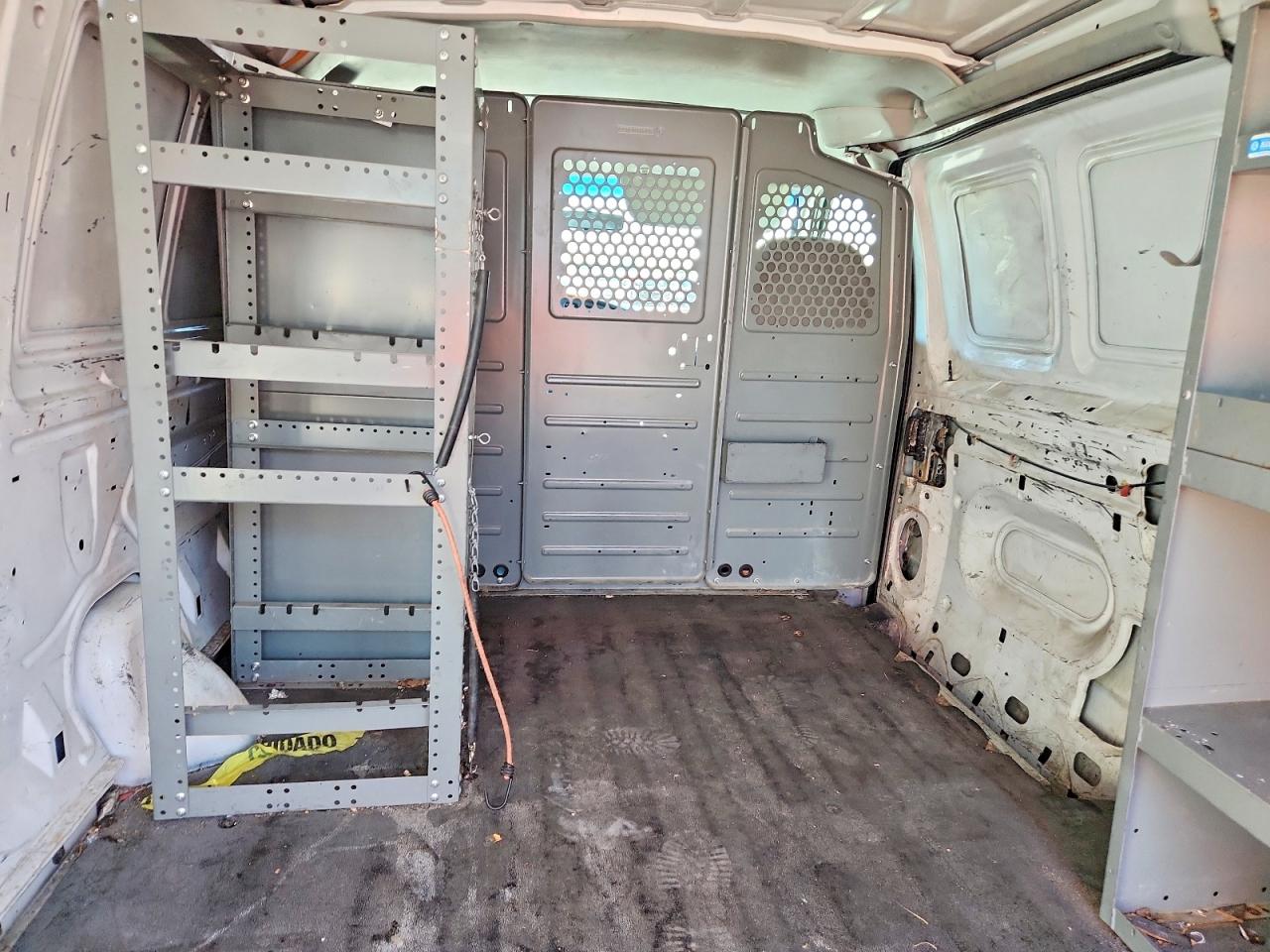 Ford Econoline E250 Van