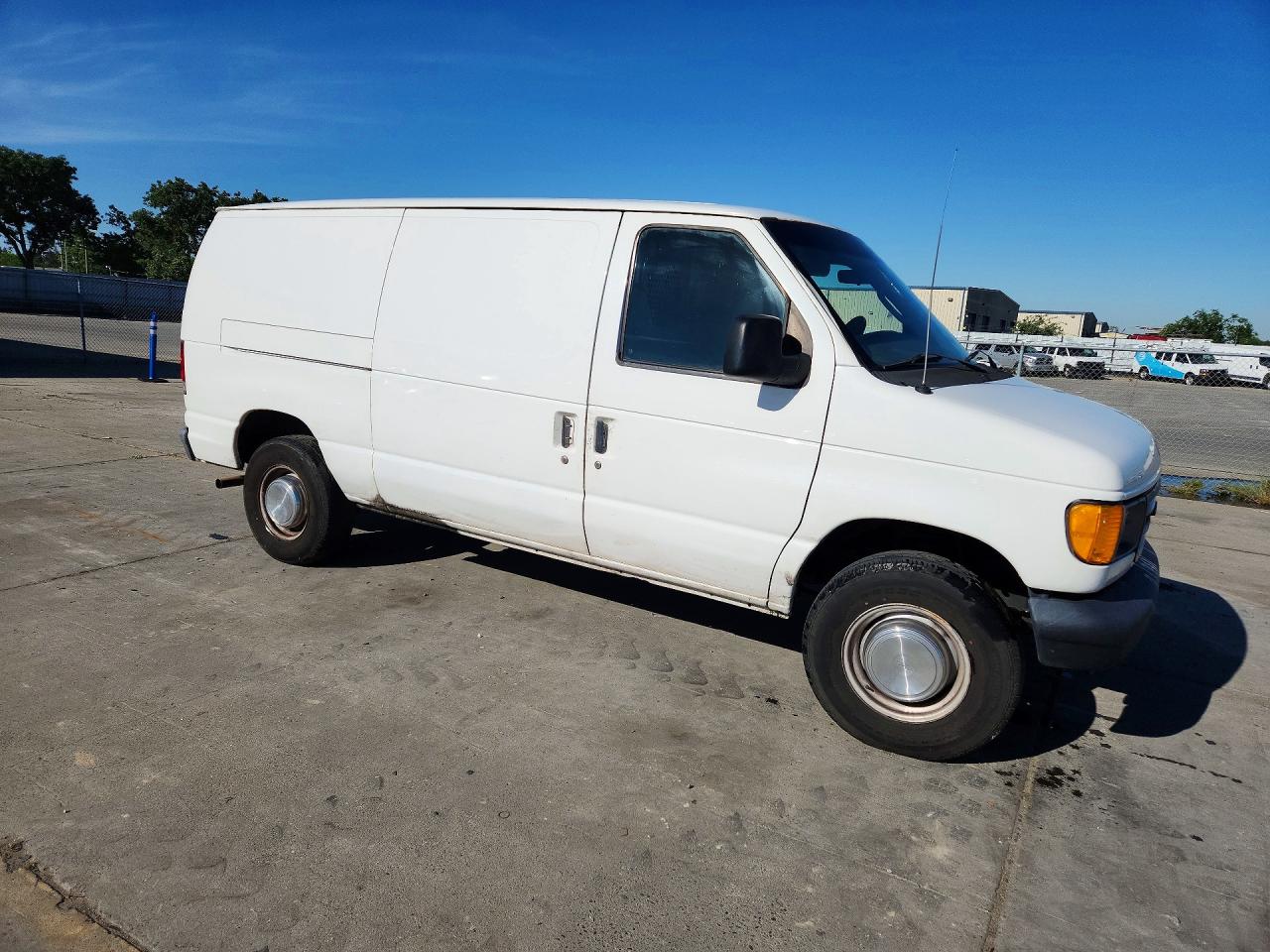 Ford Econoline E250 Van