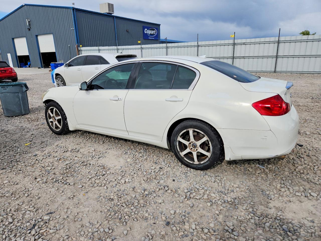 INFINITI G37 Journey