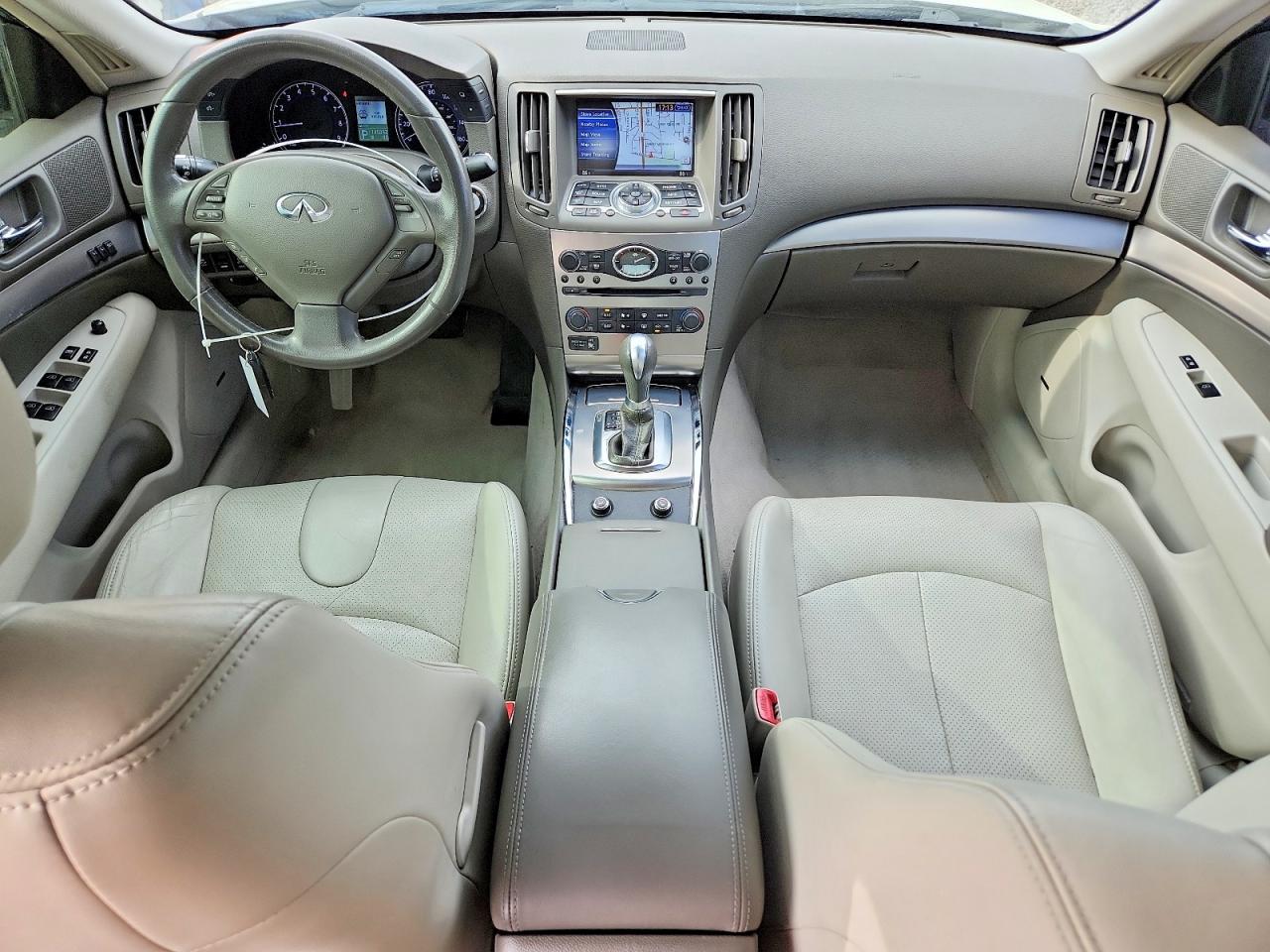 INFINITI G37 Journey