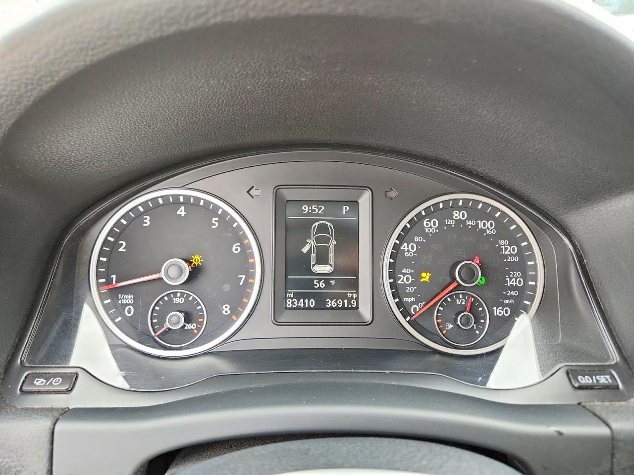 Volkswagen Tiguan S