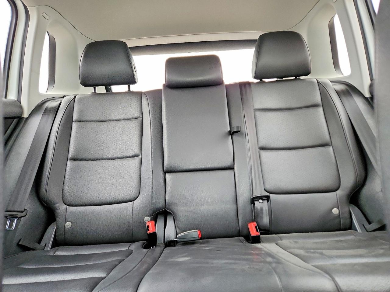 Volkswagen Tiguan S