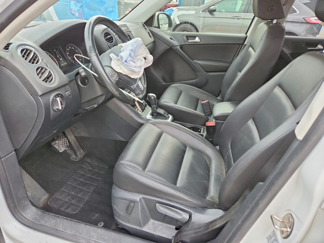 Volkswagen Tiguan S