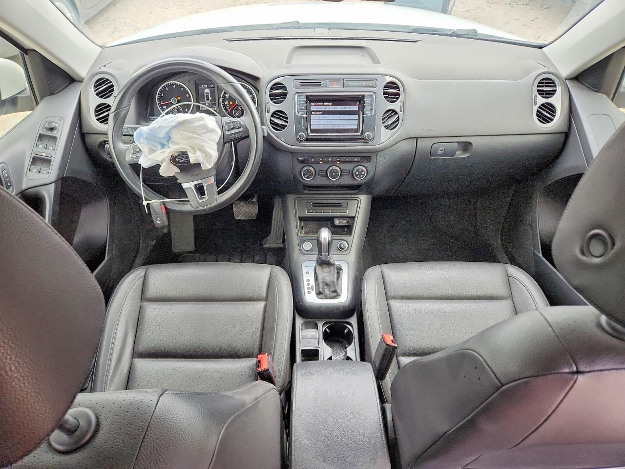 Volkswagen Tiguan S