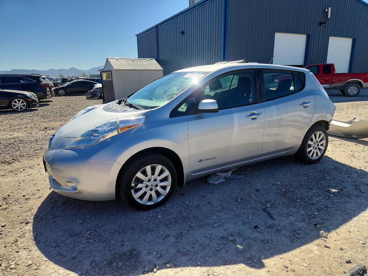 Salvage Nissan LEAF Image