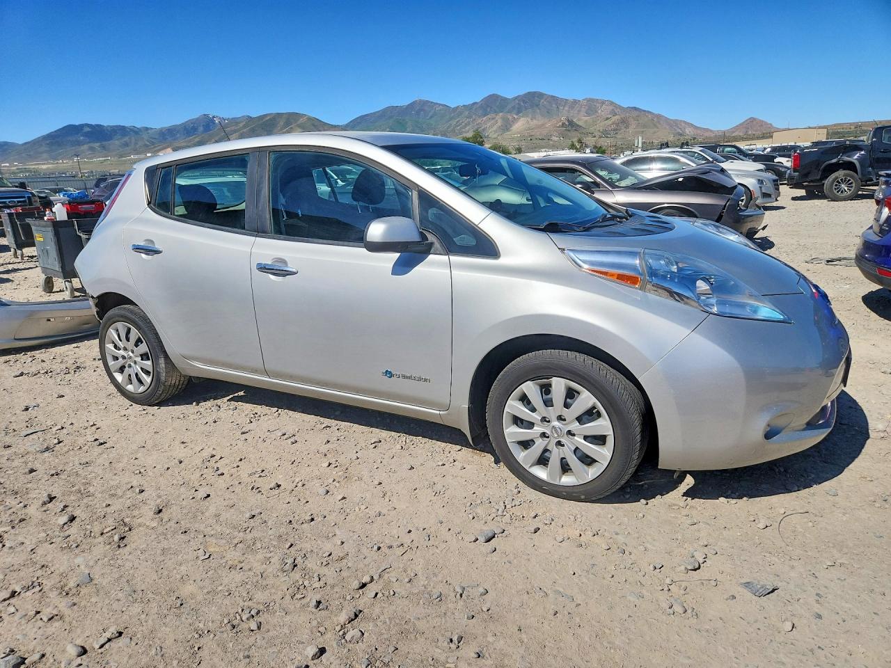 Nissan LEAF S