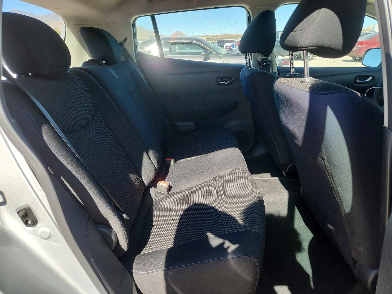 Nissan LEAF S