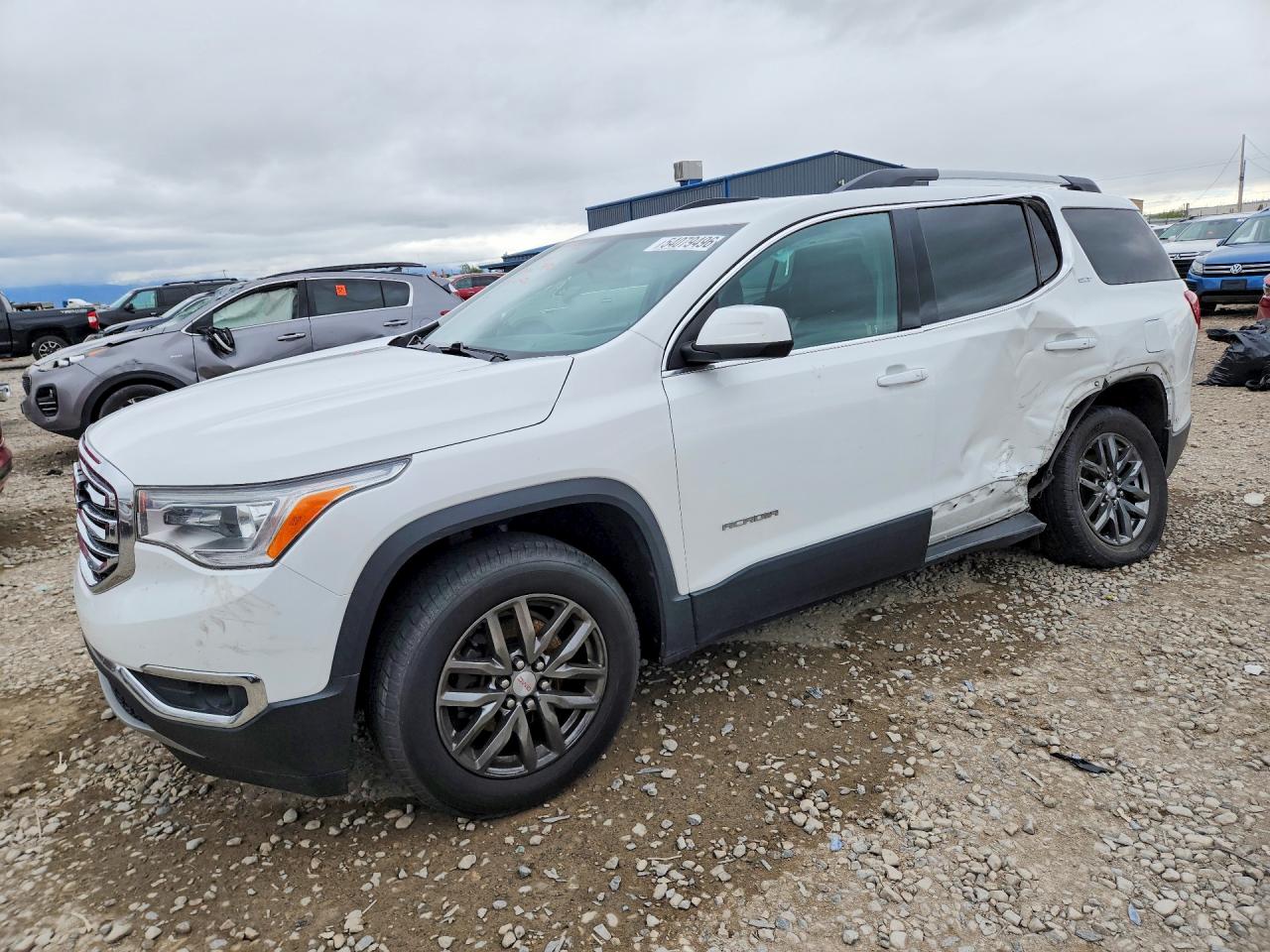Salvage GMC Acadia Image