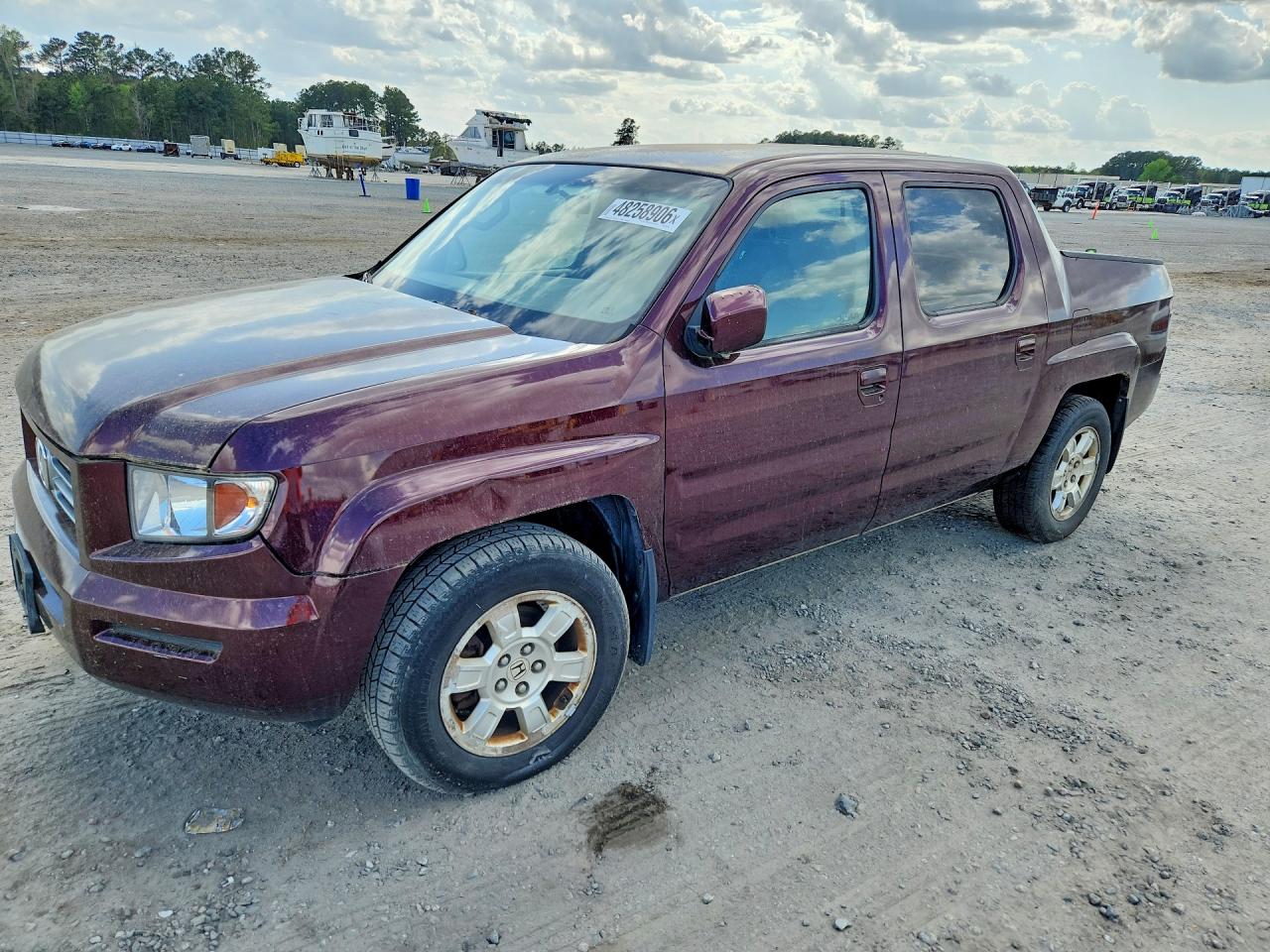 Salvage Honda Ridgeline Image