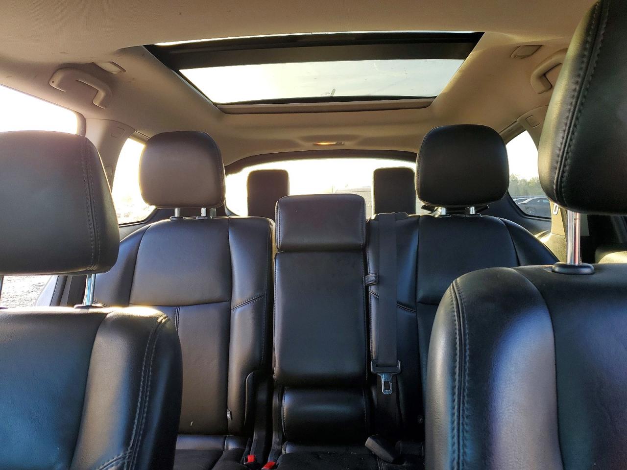 Nissan Pathfinder Sl