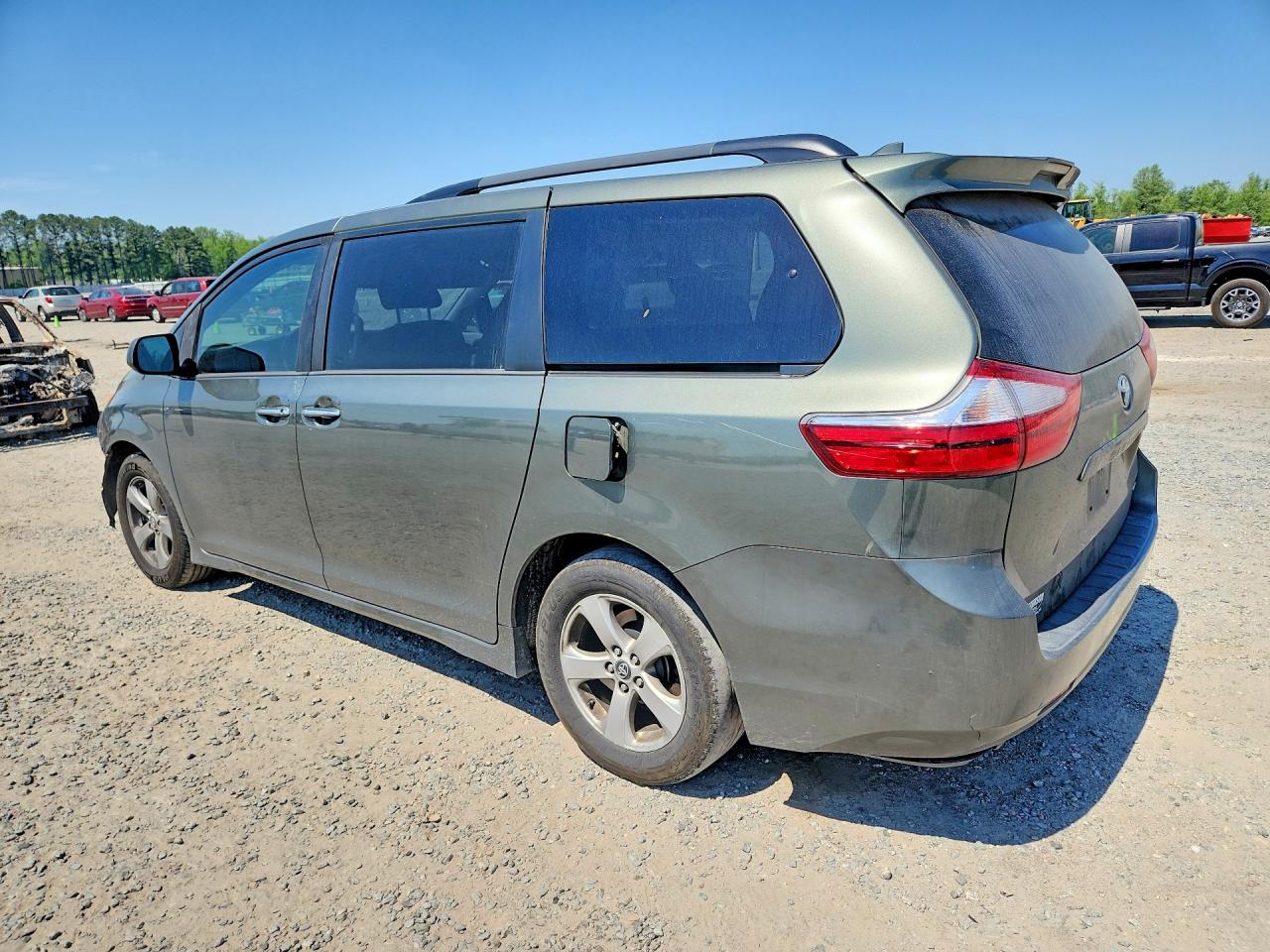 Toyota Sienna Le