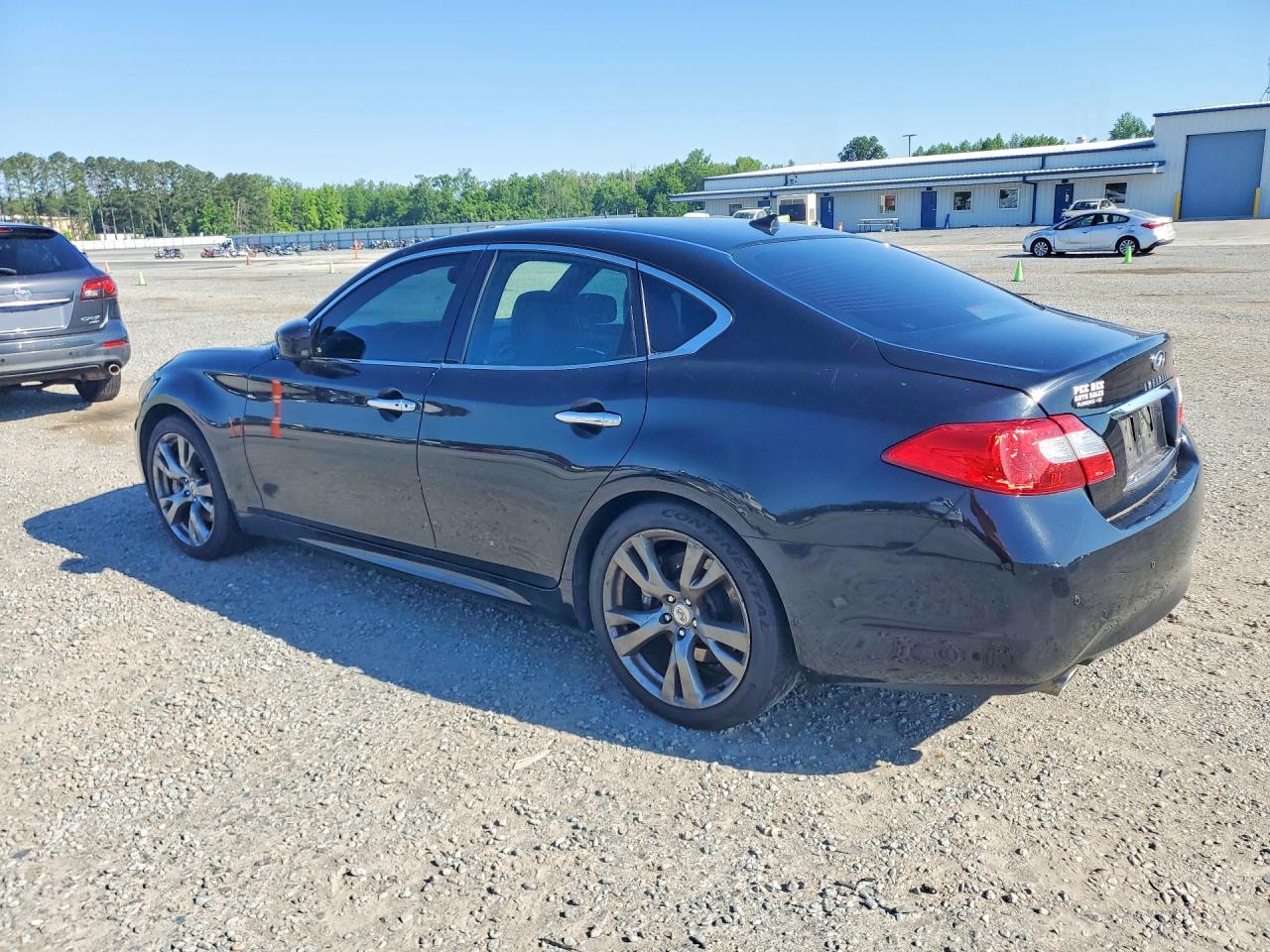 INFINITI M37 Base Base