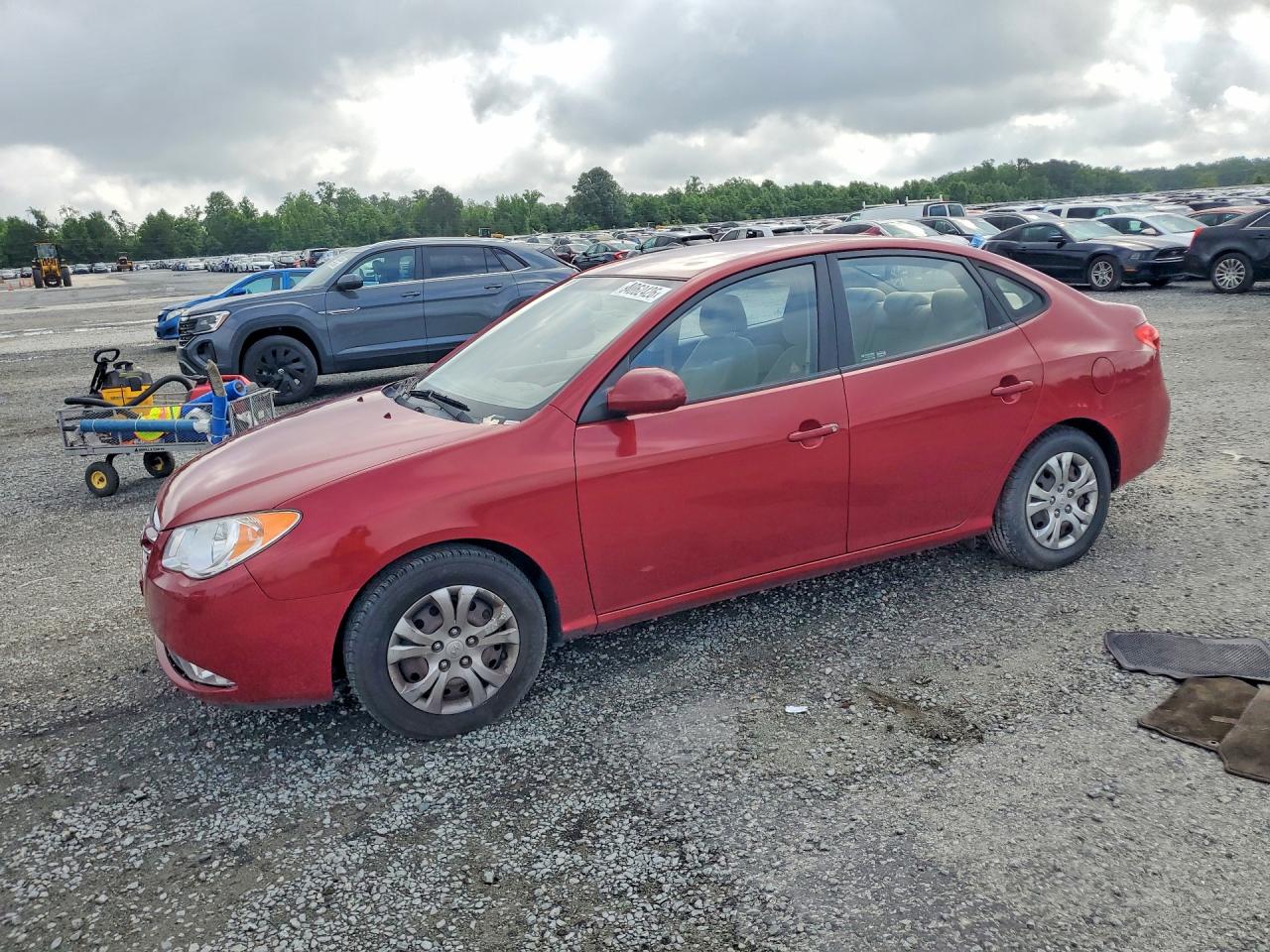 Salvage Hyundai ELANTRA Image