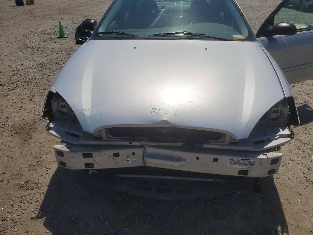 Ford Taurus Se