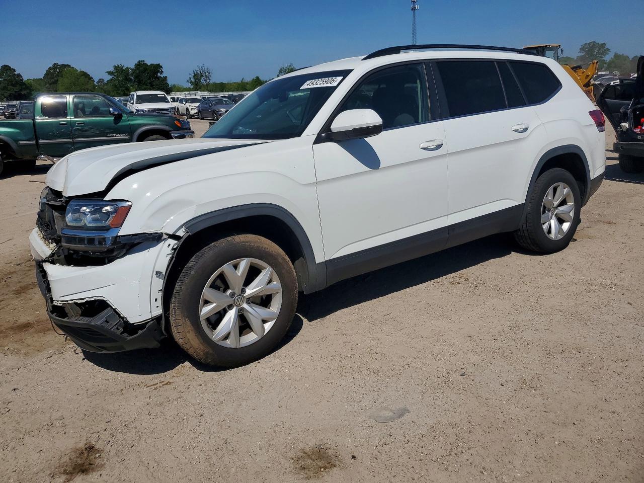 Salvage Volkswagen Atlas Image