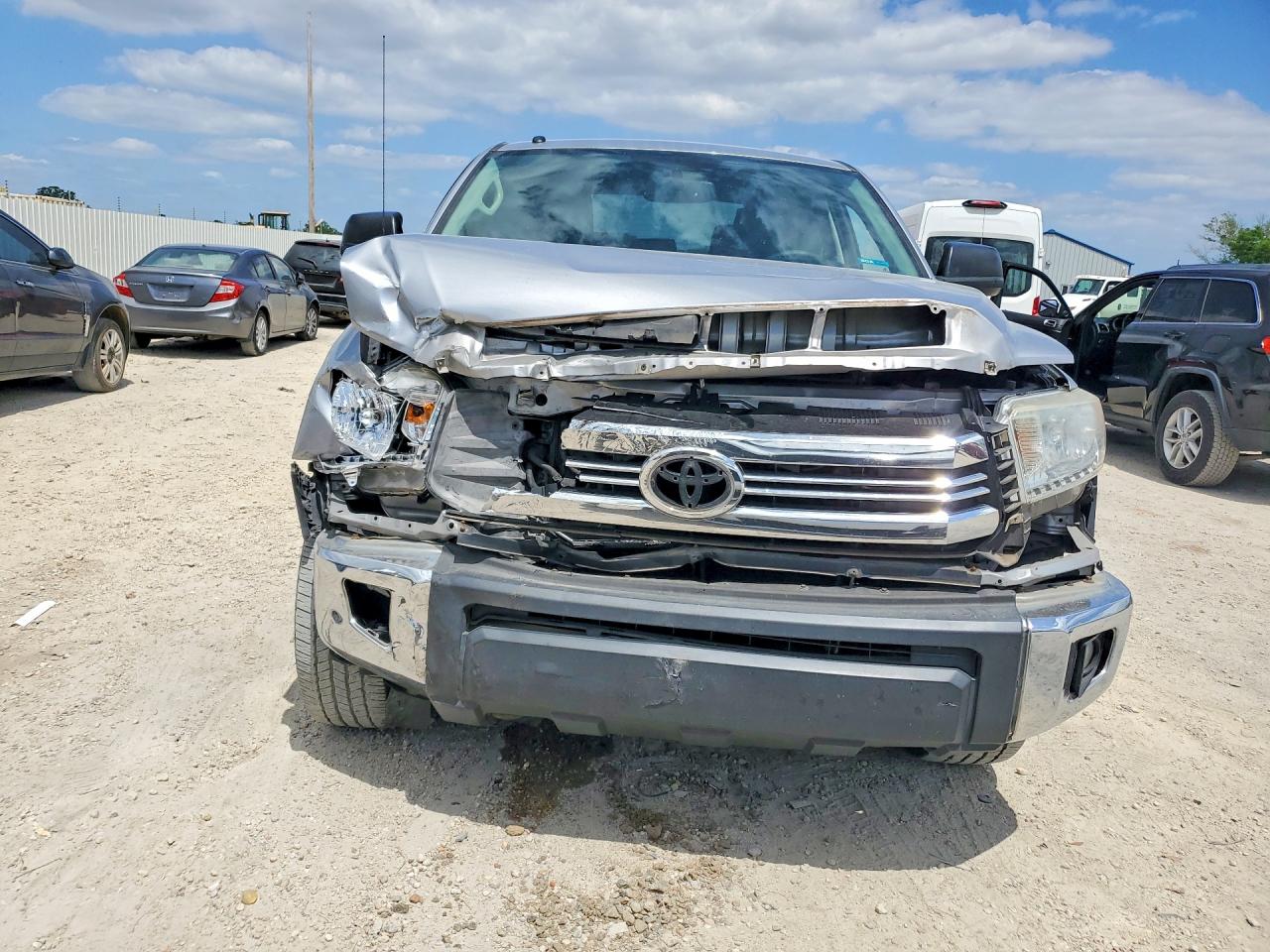 Toyota Tundra Sr5