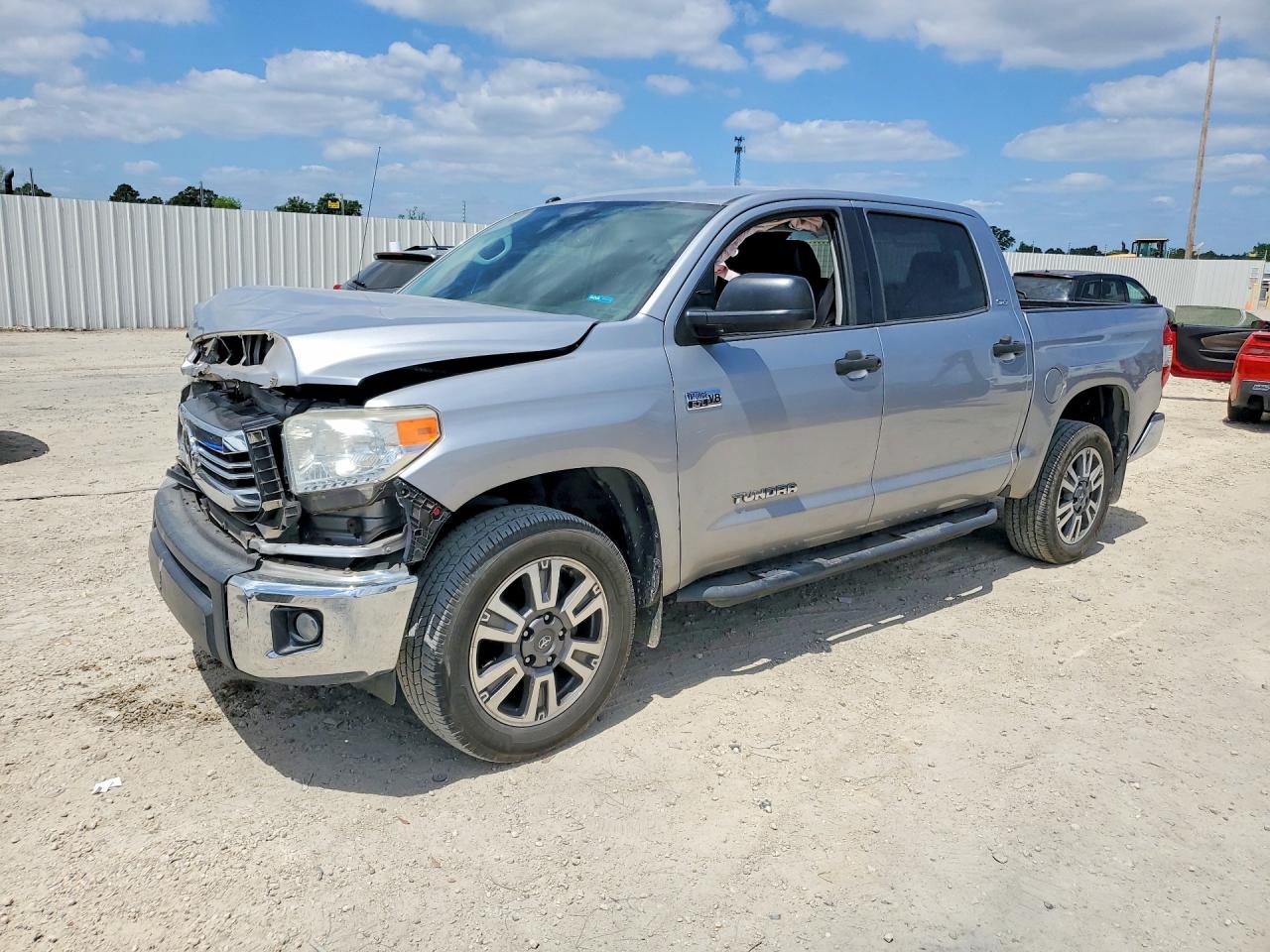Salvage Toyota Tundra Image