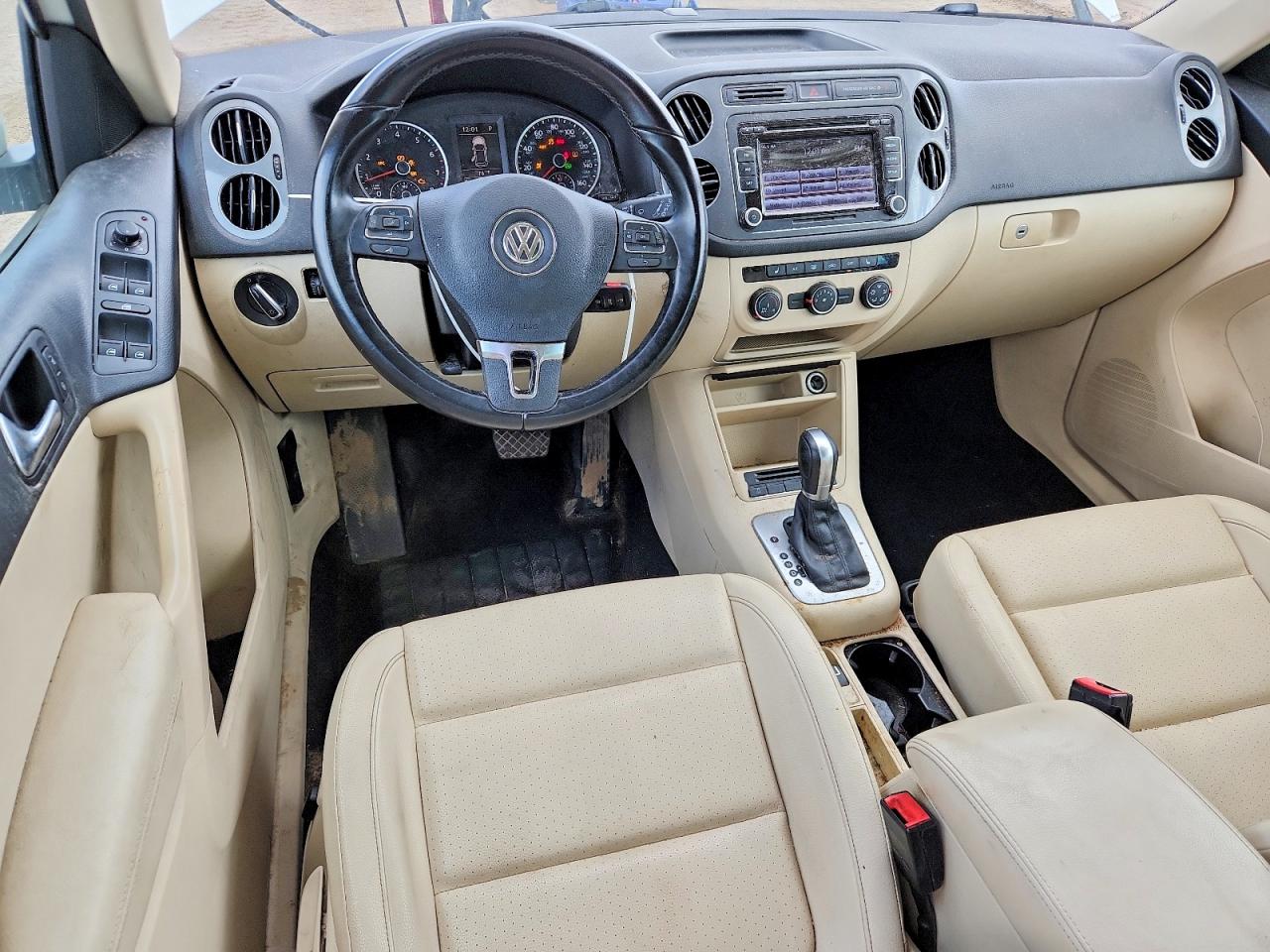 Volkswagen Tiguan S