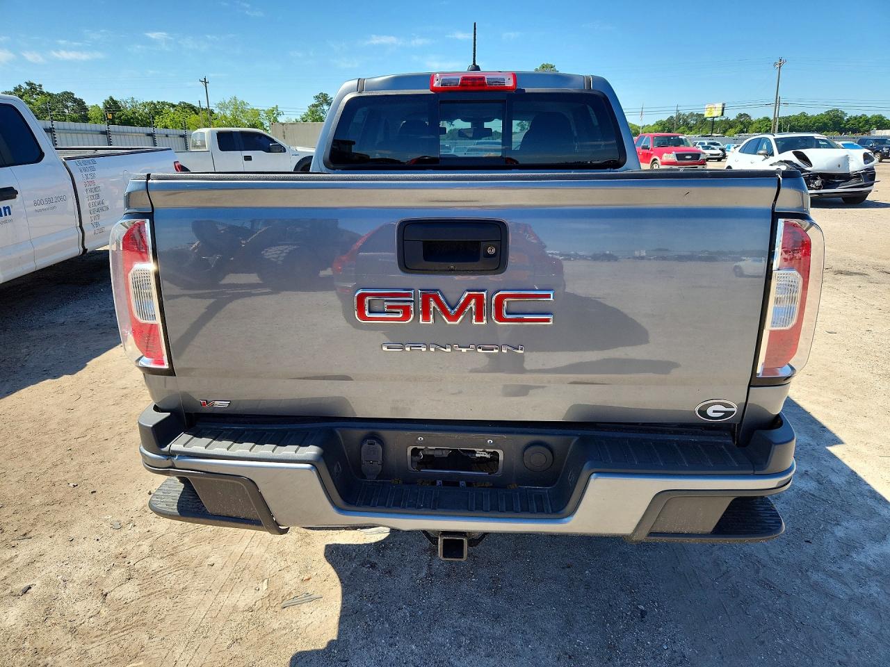 GMC Canyon Elevation
