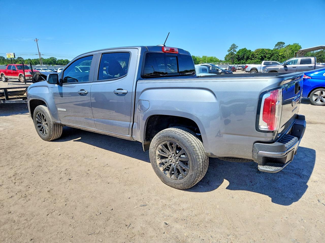 GMC Canyon Elevation
