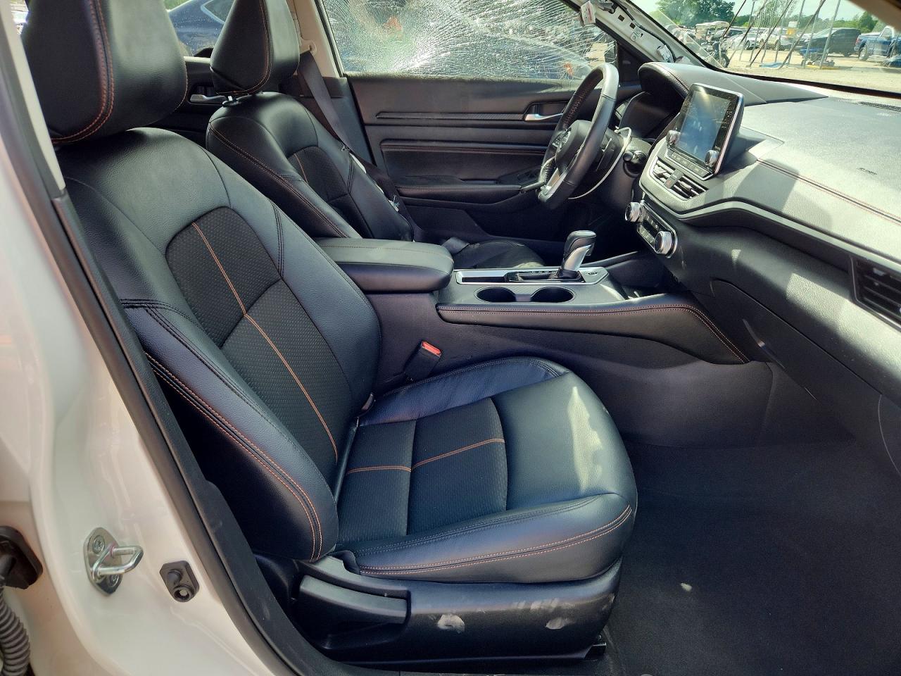 Nissan Altima Sr