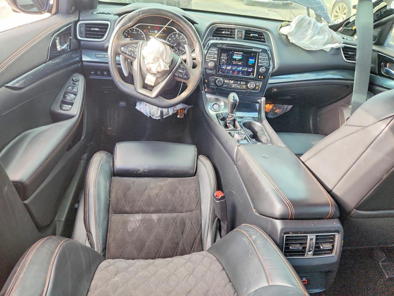 Nissan Maxima Sr