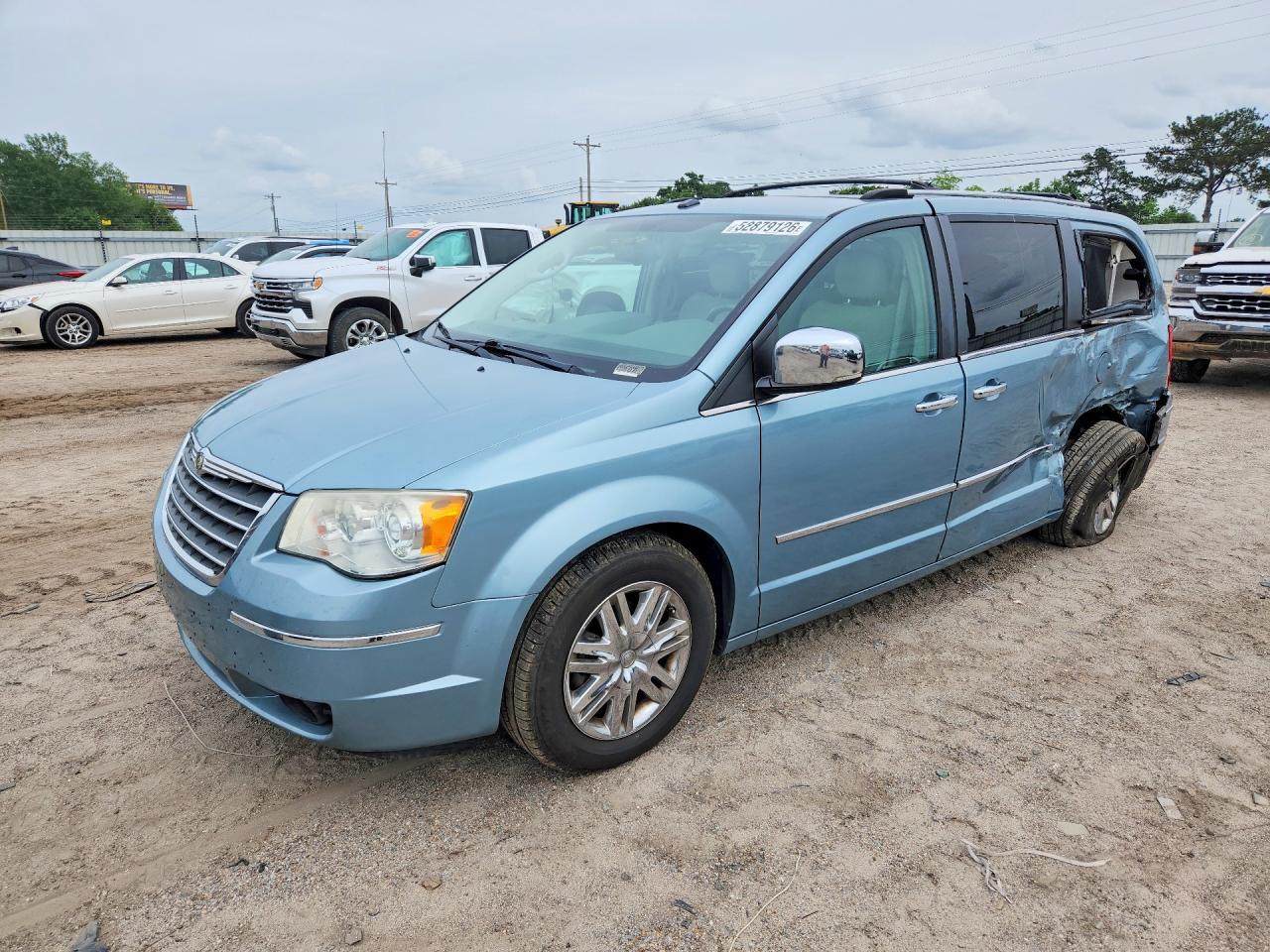 Salvage Chrysler Minivan Image