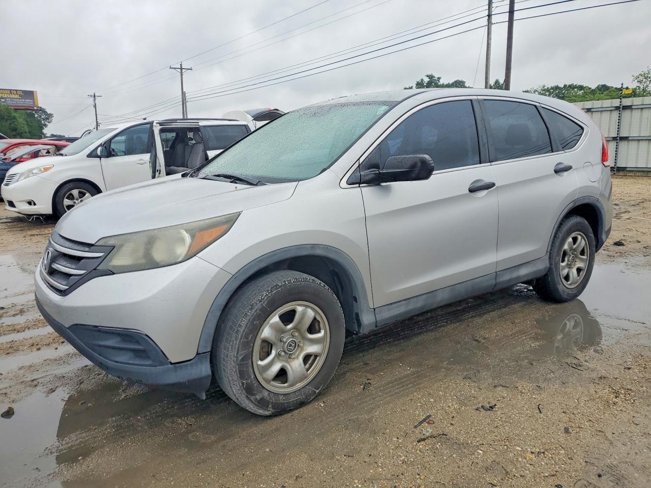 Salvage Honda Crv Image
