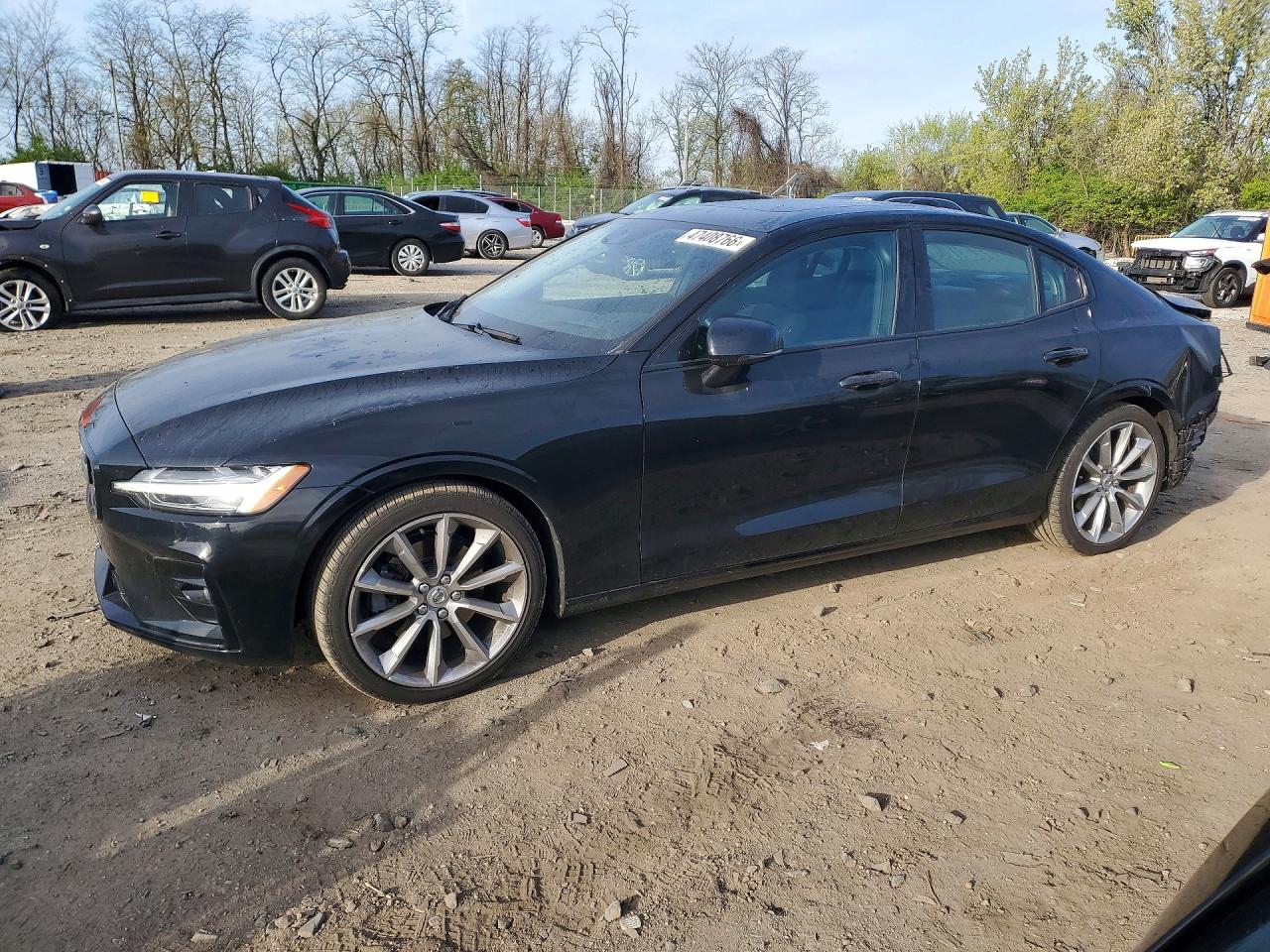 Salvage Volvo S60 Image