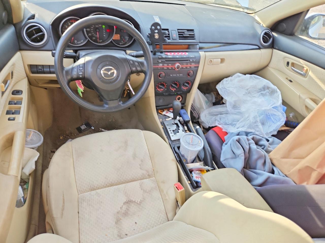 Mazda 3 I