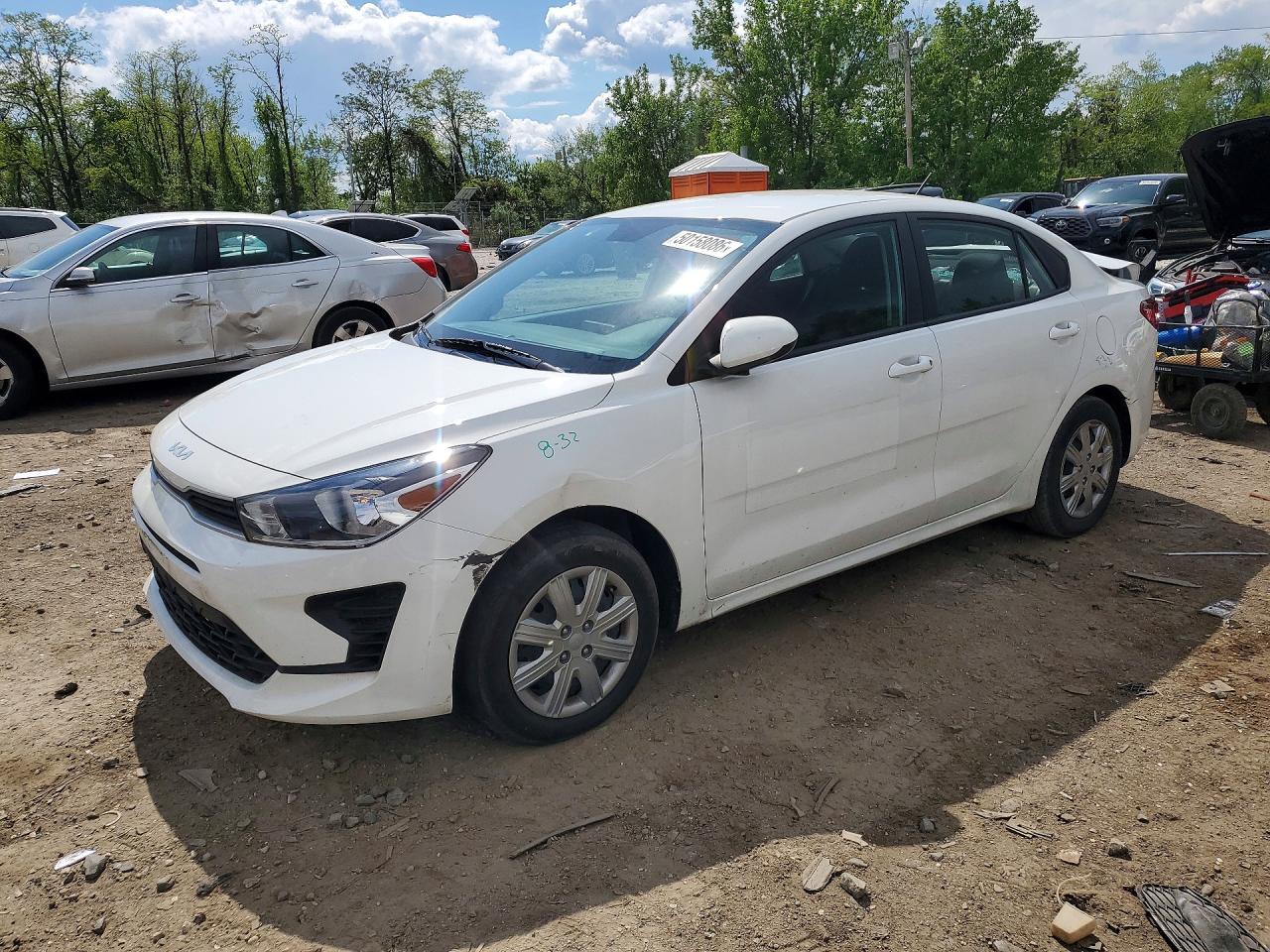 Salvage Kia Rio Image