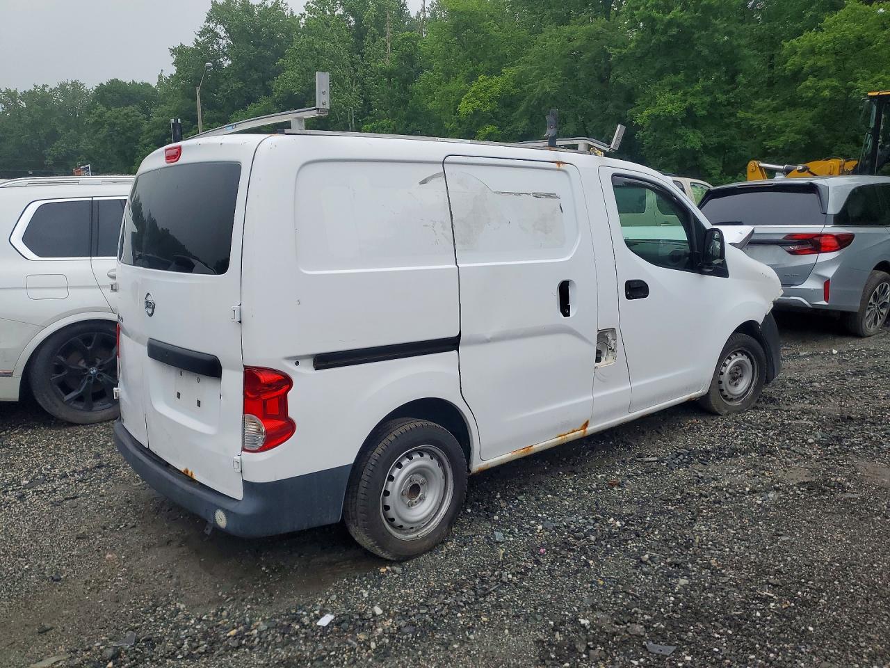 Nissan Nv S