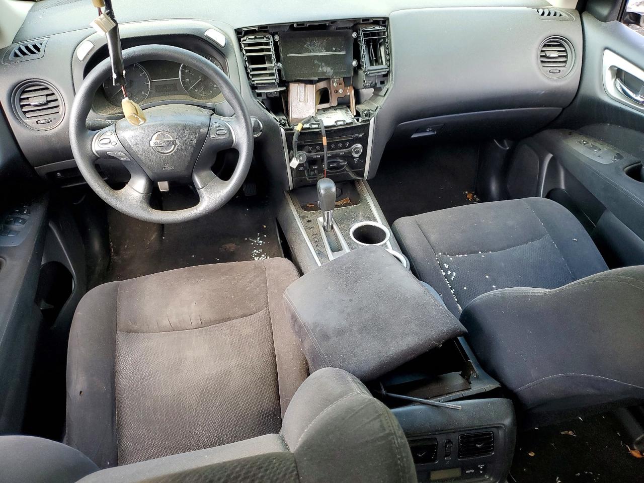 Nissan Pathfinder Sv