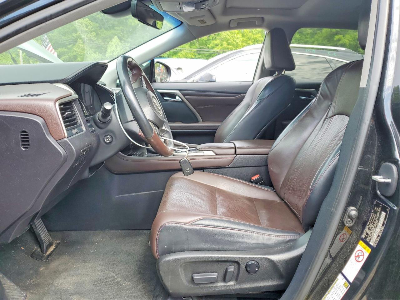 Lexus RX Base