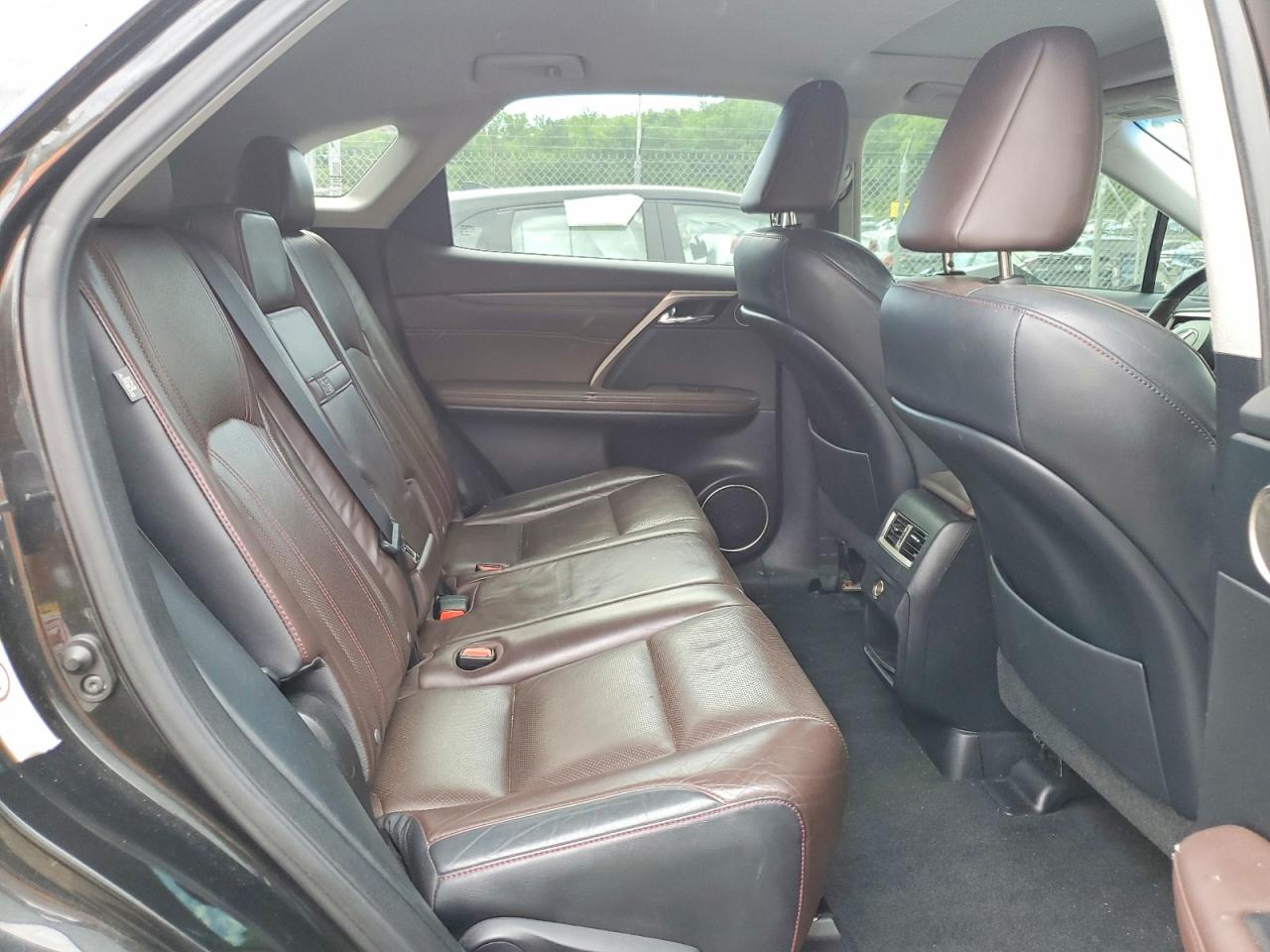 Lexus RX Base