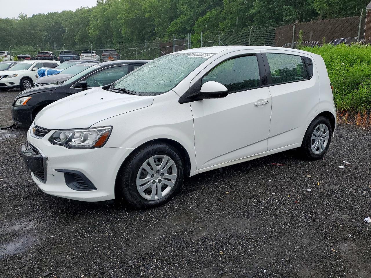 Salvage Chevrolet Sonic Image