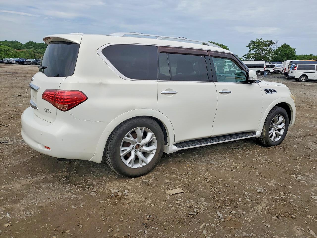 INFINITI Qx Base
