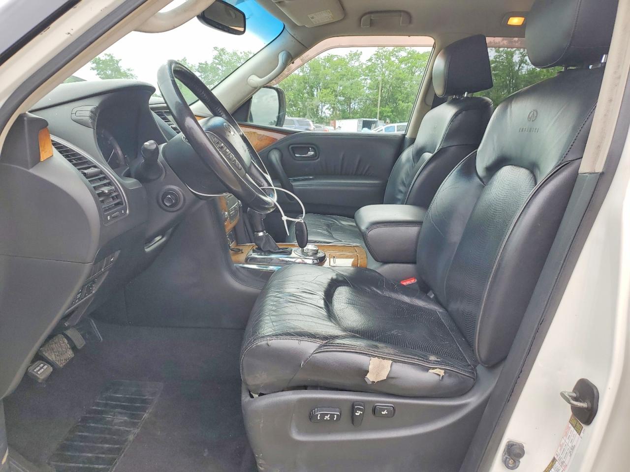 INFINITI Qx Base
