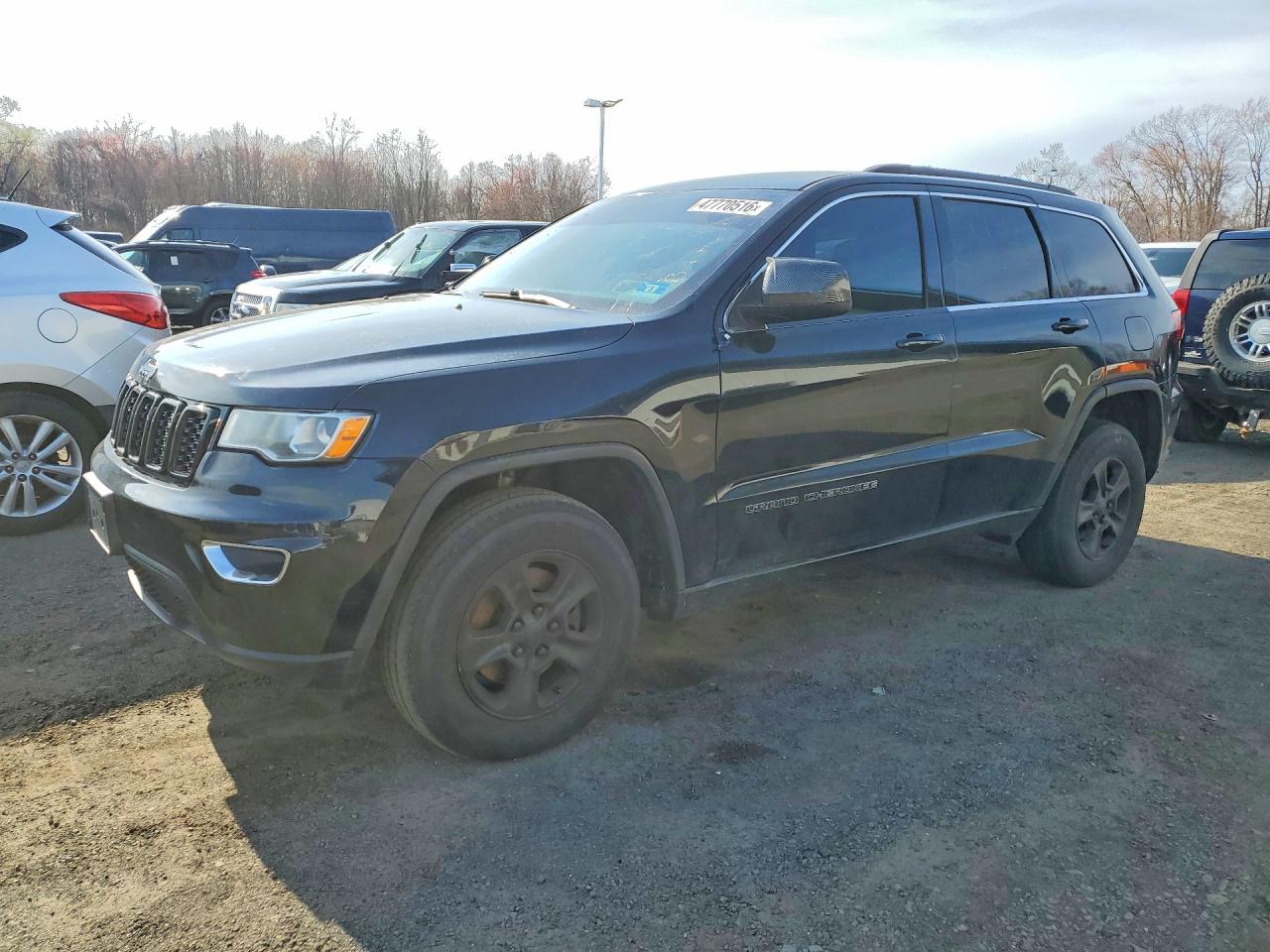 Salvage Jeep Cherokee Image