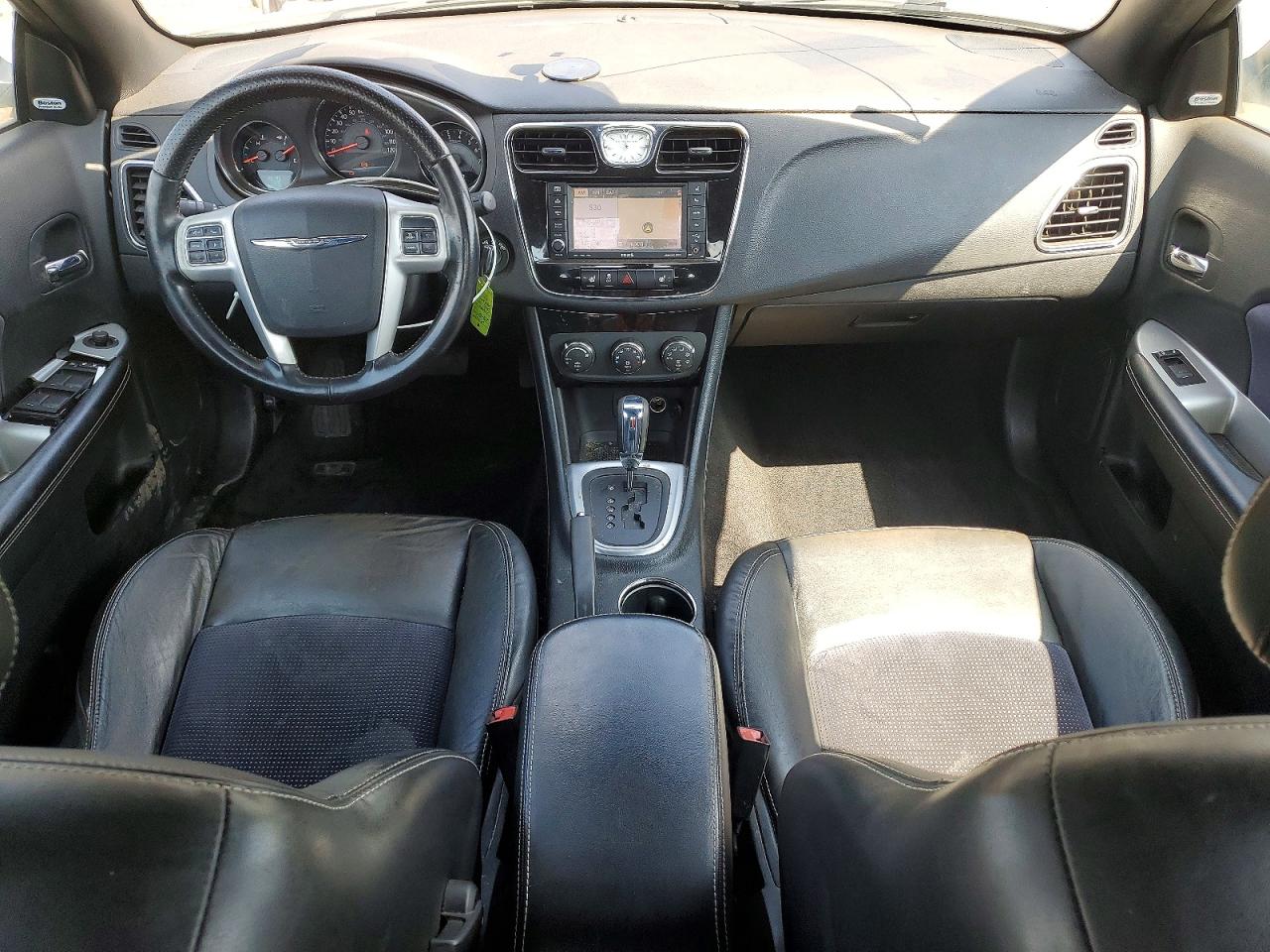Chrysler 200 S