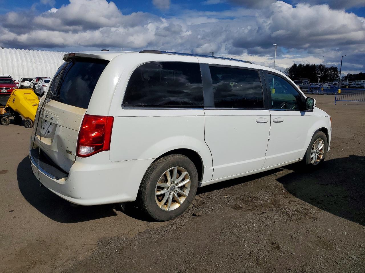 Dodge Caravan Se