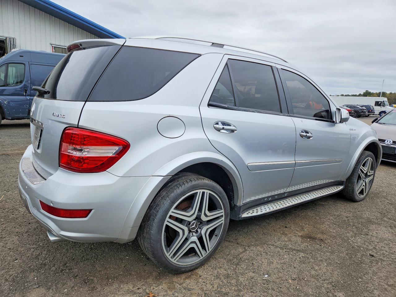 Mercedes-Benz M-Class 550 4matic